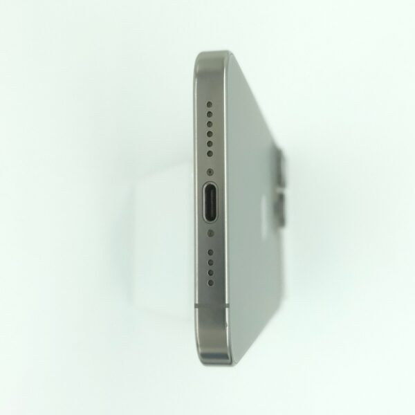 iPhone 15 Pro Max 256GB - Image 5